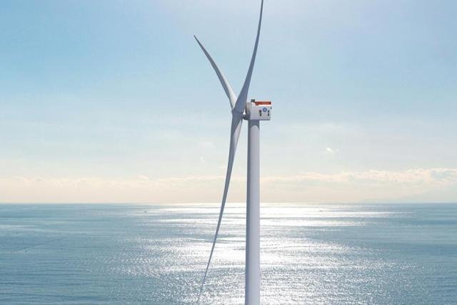 Global Energy Consumption Hits Record High Amid Renewables Surge